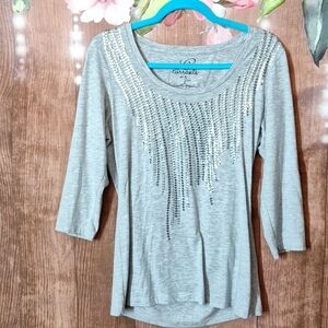 GRAY 3/4 SLEEVE SEQUINED BLOUSE SMALL